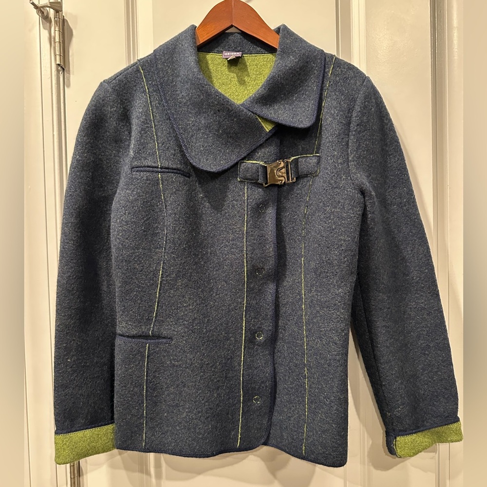Geiger Blue-Gray Stylish Jacket with Buckle Closure, Size 8